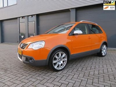 Oranje Occasion 2008 VW Polo Cross Hatchback | € 5.674 (Eerlijke prijs)