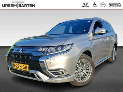 Grijs Occasion 2022 Mitsubishi Outlander P-HEV Edition SUV | € 20.930 (Goede deal)