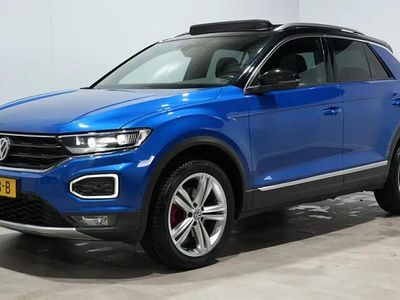 Ravenna blue / zwart dak Occasion 2018 VW T-Roc Advance SUV | € 22.450 (Goede deal)