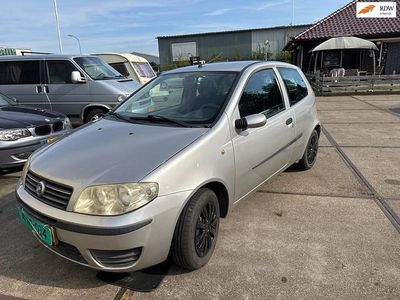 Gebruikt 2004 Fiat Punto Dynamic | € 995 (Eerlijke prijs)