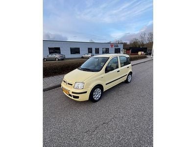 Occasion Fiat Panda Active 69 PK (50 kW) 2010 Geel Hatchback