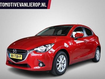 Rood Gebruikt 2016 Mazda 2 Hatchback | € 8.995 (Eerlijke prijs)