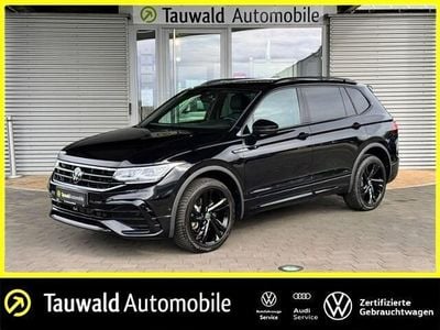Zwart Occasion 2023 VW Tiguan R-line SUV | € 53.949 (Eerlijke prijs)