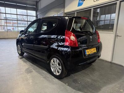 Zwart Gebruikt 2015 Suzuki Alto Hatchback | € 5.450 (Eerlijke prijs)