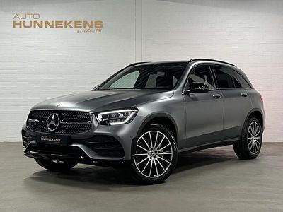 Grijs Gebruikt 2021 Mercedes GLC300e AMG SUV | € 48.900 (Eerlijke prijs)
