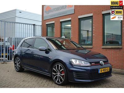 Blauw Occasion 2017 VW Golf VII GTI Hatchback | € 22.950 (Eerlijke prijs)