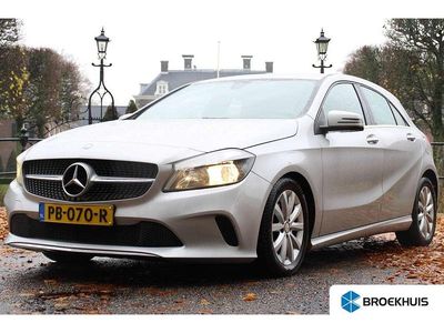 Grijs Gebruikt 2017 Mercedes A180 Business Hatchback | € 14.900 (Eerlijke prijs)