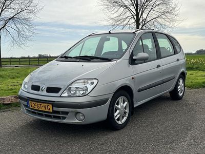 tweedehands Renault Scénic 2.0-16V Dynamique Automaat * NAP * inruil mogelijk