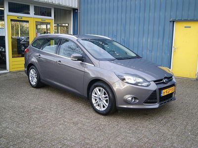 Bruin Occasion 2013 Ford Focus Titanium Stationwagen | € 4.950 (Iets duurder)