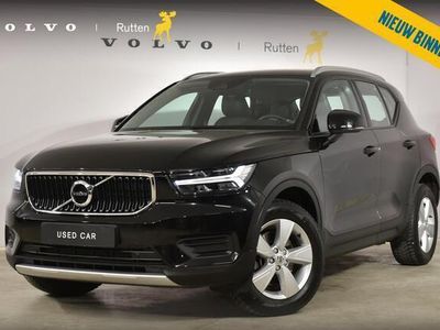 tweedehands Volvo XC40 D4 190PK Automaat AWD Momentum / Navigatie / Verwarmbare stoelen / Connectivity Line / Camera achter / Elektrische achter klep