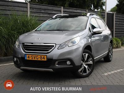 tweedehands Peugeot 2008 1.6 VTi 120PK Féline Trekhaak, Navigatie, Cruise control, Radio, Panoramadak, Lichtmetalen velgen