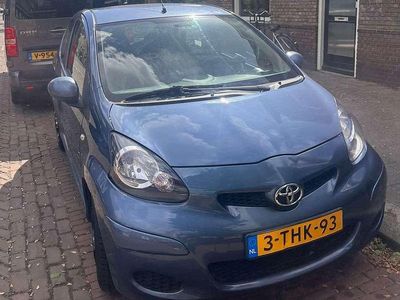 Occasion Toyota Aygo 68 PK (50 kW) 2009 Blauw Hatchback