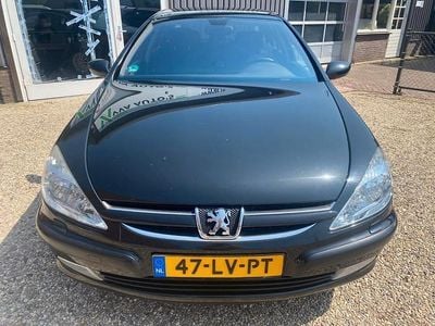 Peugeot 607