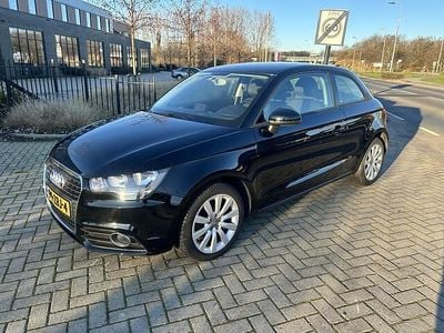 Zwart (metallic) Gebruikt 2012 Audi A1 Hatchback | € 6.495 (Eerlijke prijs)