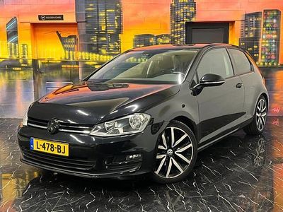Zwart Occasion 2013 VW Golf VII Highline Hatchback | € 7.499 (Eerlijke prijs)