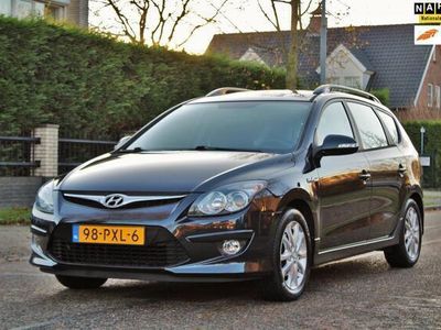 tweedehands Hyundai i30 CW 1.6i i-Motion | CLIMA | CRUISE | TREKHAAK | NAP