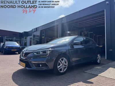 Grijs, metallic lak Gebruikt 2018 Renault Mégane IV Zen Hatchback | € 13.490 (Eerlijke prijs)
