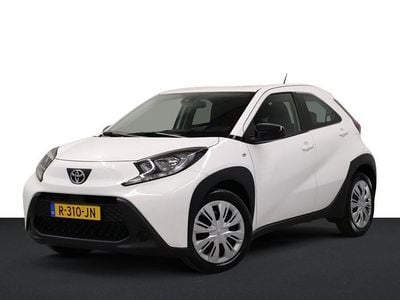 Wit Gebruikt 2022 Toyota Aygo X Play SUV | € 16.950 (Goede deal)