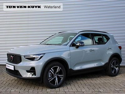 Grijs Occasion 2024 Volvo XC40 Plus SUV | € 40.950 (Eerlijke prijs)