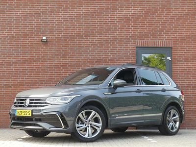 Grijs Gebruikt 2020 VW Tiguan R-line SUV | € 32.950 (Eerlijke prijs)