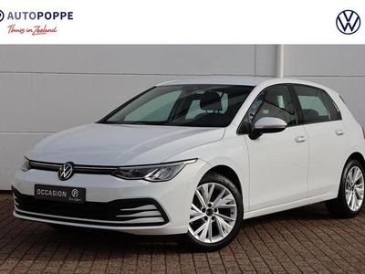 Hatchback Gebruikt 2022 VW Golf VIII Life Hatchback | € 22.950 (Goede deal)