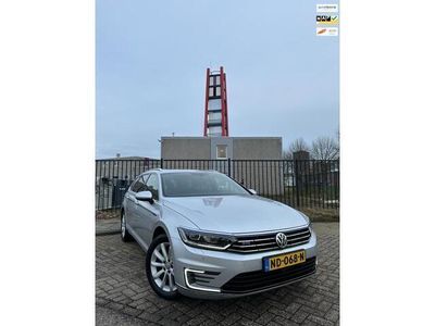 tweedehands VW Passat Variant 1.4 TSI GTE Highline|APK|Pano|Navi|360 Cam|Leder|Trekhaak|Bom Voll