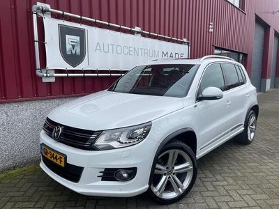 tweedehands VW Tiguan 1.4 TSI R-Line Edition // 130 DKM NAP // Navi // Pano.dak // PDC