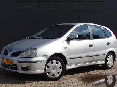 Nissan Almera Tino