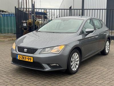 Grijs Gebruikt 2013 Seat Leon Style Hatchback | € 3.950 (Duur)