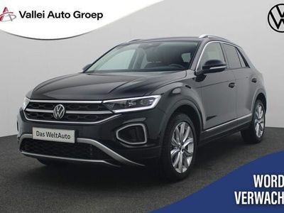 tweedehands VW T-Roc 1.5 TSI 150PK DSG Style | Navi | LED Plus | Digital Cockpit Pro | Clima | ACC | 18 inch