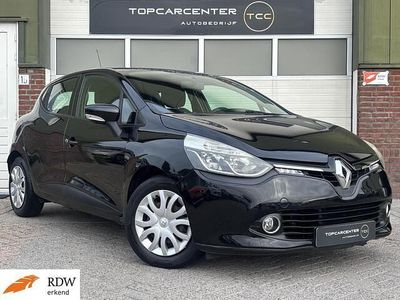 Zwart Gebruikt 2014 Renault Clio IV Hatchback | € 5.449 (Eerlijke prijs)