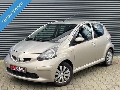 tweedehands Toyota Aygo 1.0-12V + CALVIN KLEIN 5D|AIRCO|ELEKTR|LEER|APK NW