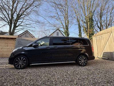 Grijs Occasion 2020 Mercedes V250 Avantgarde MPV | € 42.500