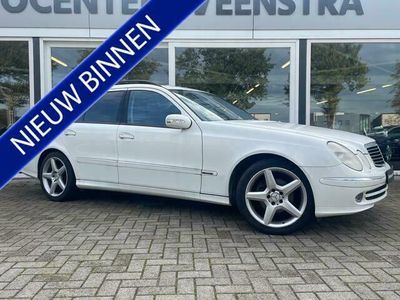 tweedehands Mercedes 320 E-KLASSE CombiAvantgarde 4-Matic Aantoonbare kilometers! / Schuif-Kantel dak / Leder / Complete auto!