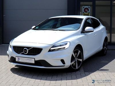 Wit Gebruikt 2018 Volvo V40 R-Design Stationwagen | € 19.850 (Eerlijke prijs)