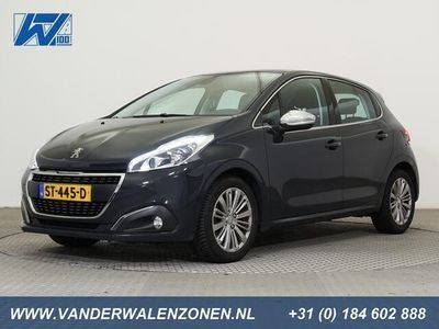 tweedehands Peugeot 208 1.6 BlueHDi 100pk Executive AIRCO NAVI LMV ZWART.STOF CHROOM+SPIEGELS PDC CRUISEC.