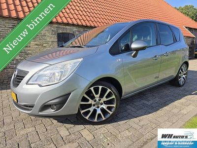 Grijs Gebruikt 2011 Opel Meriva Color Edition MPV | € 4.400 (Duur)