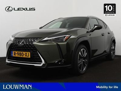 tweedehands Lexus UX 250h Business Line | Navigatie | Draadloze Telefoonlader en Apple CarPlay | BSM | Parkeersensoren |