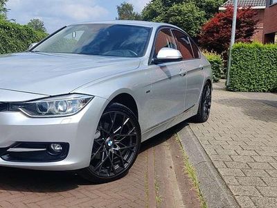 Zilver Gebruikt 2014 BMW 316 Executive Sedan | € 12.000 (Iets duurder)
