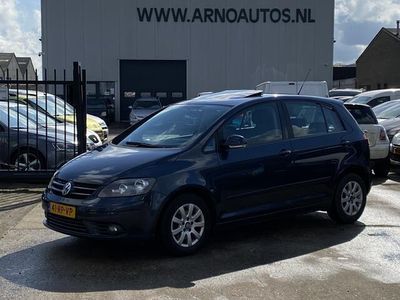 tweedehands VW Golf Plus 1.6 FSI Comfortline, 6-BAK, AIRCO(CLIMA), CRUISE CONTROL, ELEK-SCHUIF-/KANTELDAK, 4X ELEK-RAMEN, RADIO-CD, ISOFIX, AIRBAGS, CENT-VERGRENDELING, LM-VELGEN, APK TOT 27-05-2025, YOUNGTIMER