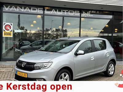 Grijs Gebruikt 2020 Dacia Sandero Comfort Hatchback | € 10.999 (Goede deal)