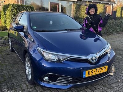 Toyota Auris Hybrid