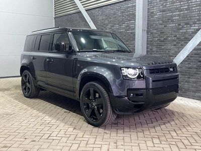 Grijs Nieuw 2025 Land Rover Defender Black Edition | € 105.900 (Eerlijke prijs)
