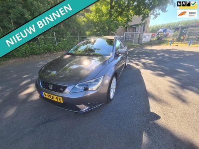 Grijs Occasion 2014 Seat Leon Ecomotive Stationwagen | € 4.999