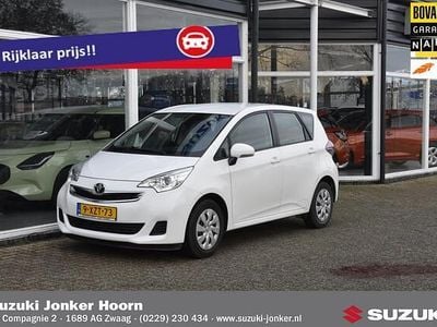 Wit Gebruikt 2014 Toyota Verso-S MPV | € 12.444 (Eerlijke prijs)