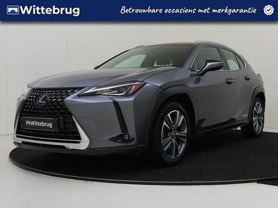 Grijs Gebruikt 2021 Lexus UX 250h Business Edition SUV | € 27.000 (Goede deal)