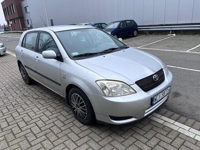 Grijs (metallic) Gebruikt 2003 Toyota Corolla Hatchback | € 2.450 (Duur)