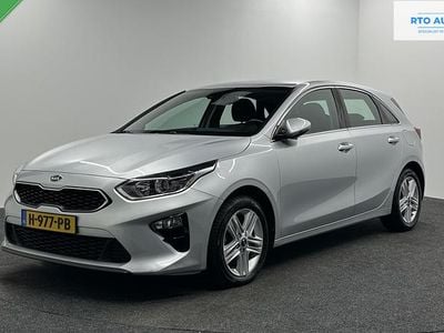 Grijs Gebruikt 2020 Kia Ceed Hatchback | € 999.999