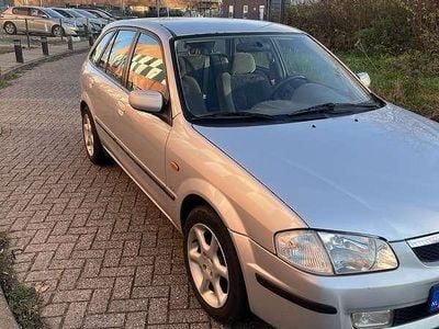 Grijs Gebruikt 1999 Mazda 323 Hatchback | € 1.800 (Eerlijke prijs)