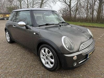 Grijs Occasion 2006 Mini Cooper Hatchback | € 2.500 (Super prijs)